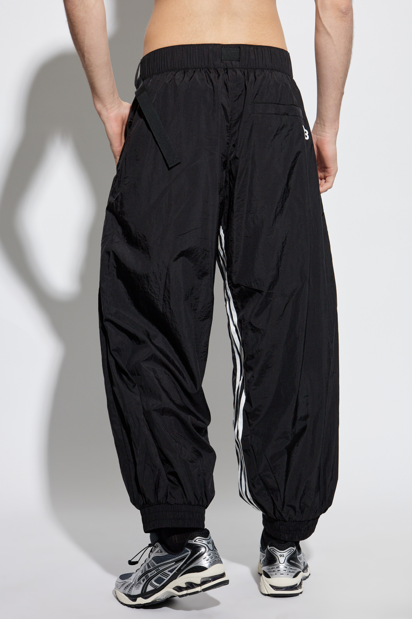 Y-3 Pants with logo | Men's Clothing | Vitkac Y-3 Pants with logo | Men's Clothing | Vitkac